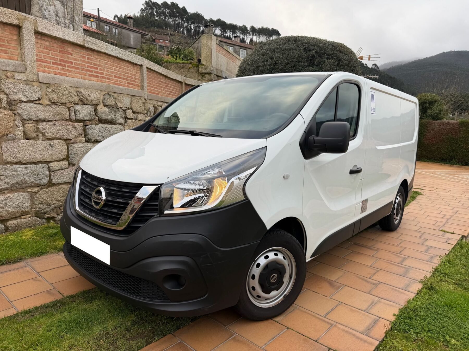 NISSAN NV 300 2.0 120CV