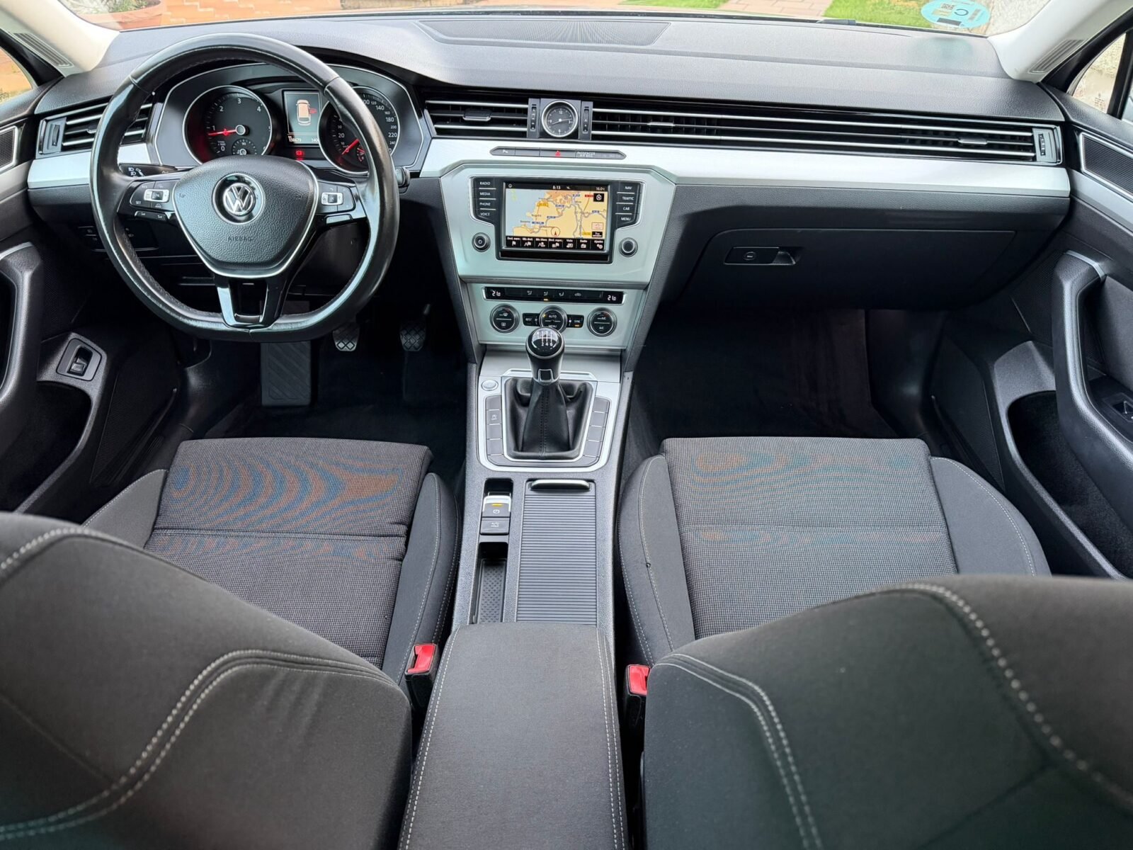 VOLKSWAGEN PASSAT VARIANT