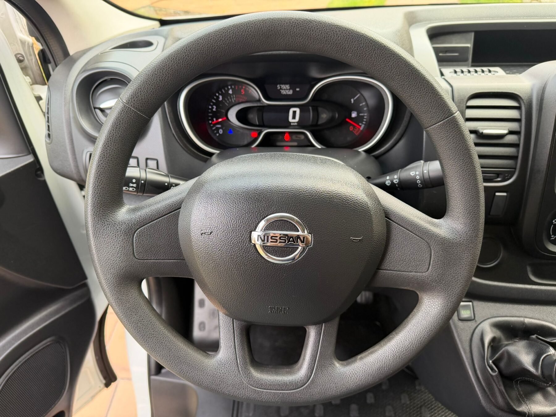 NISSAN NV 300 2.0 120CV