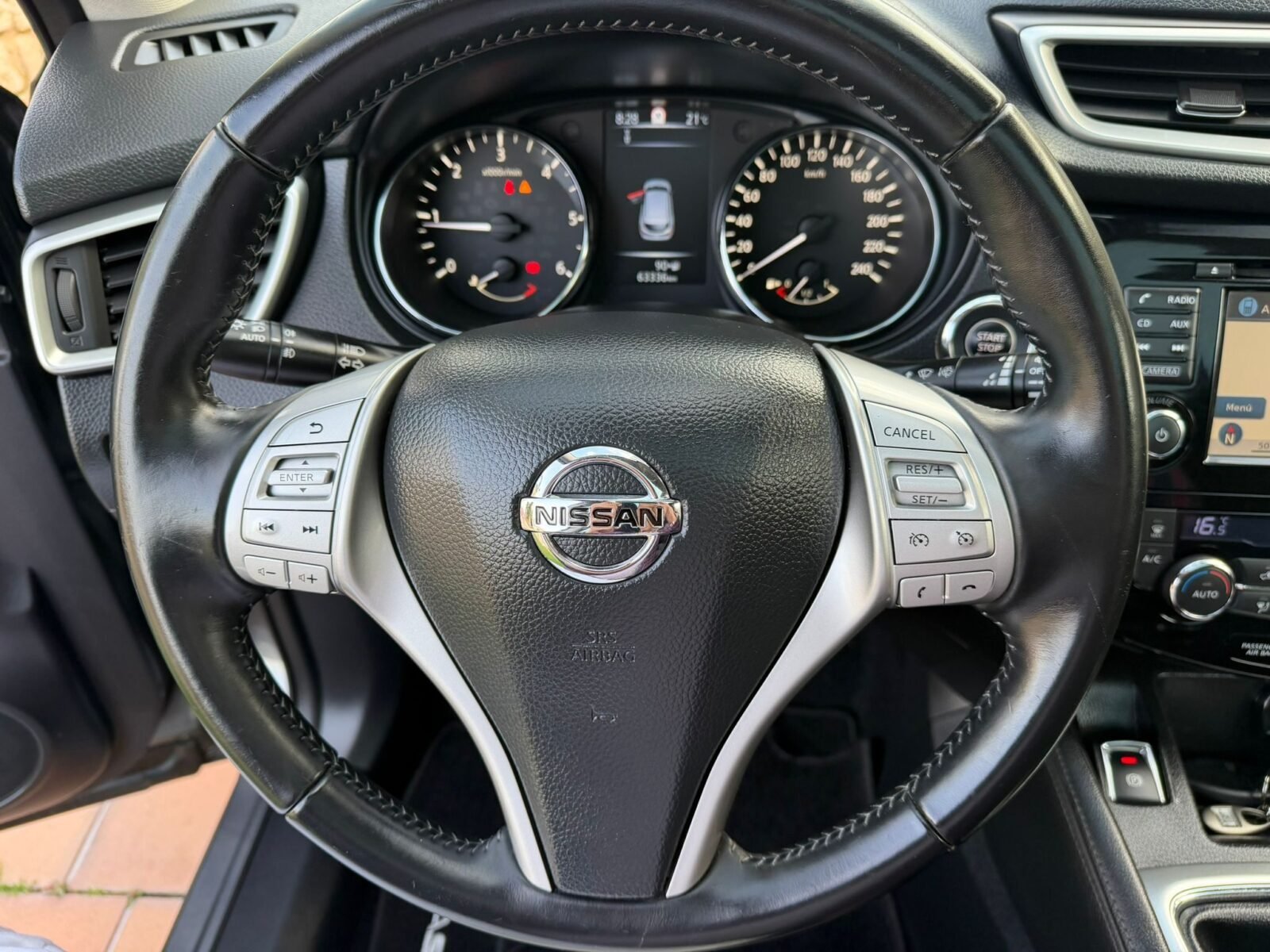 NISSAN Qashqai