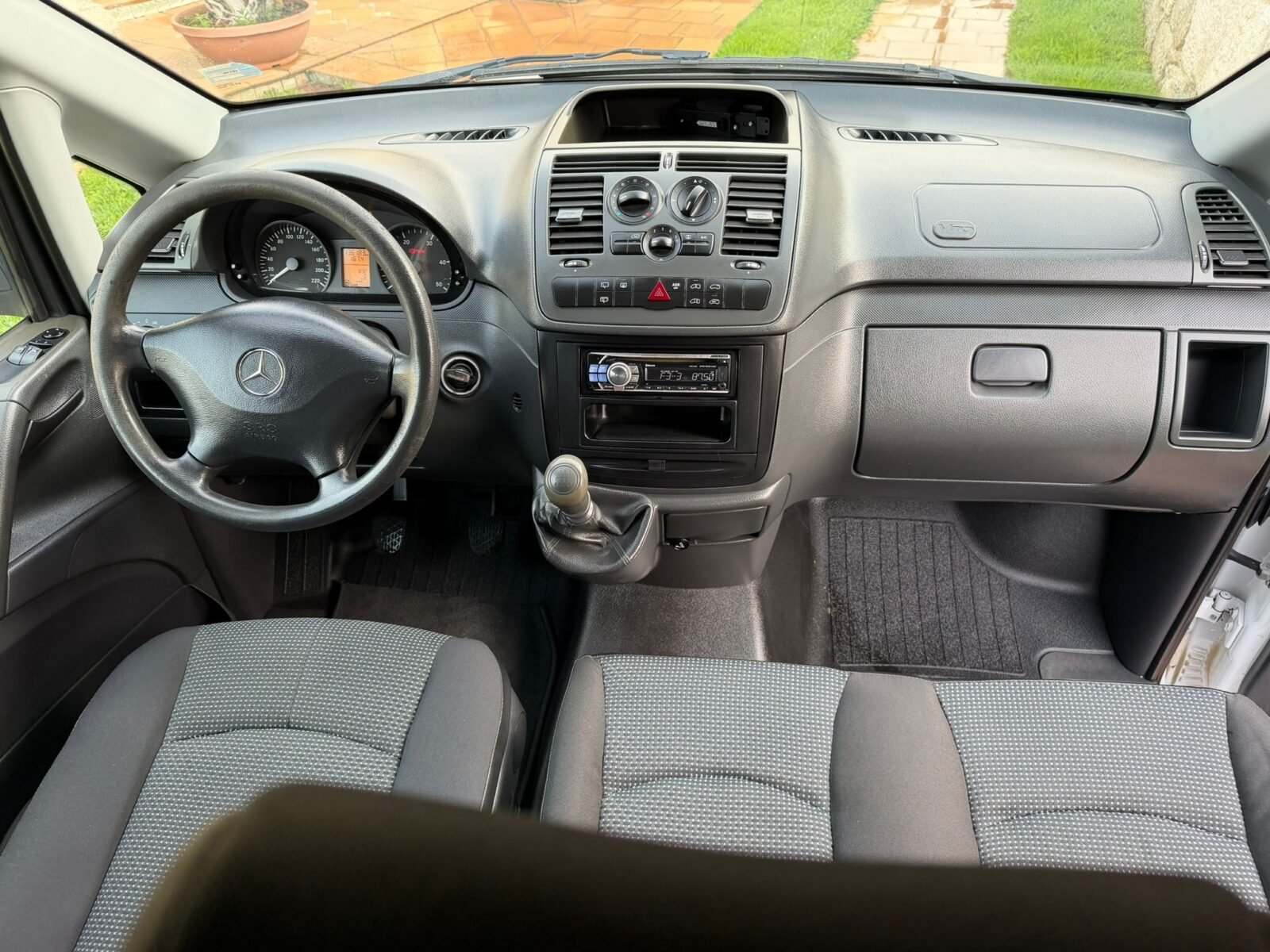 MERCEDES-BENZ VITO MIXTA