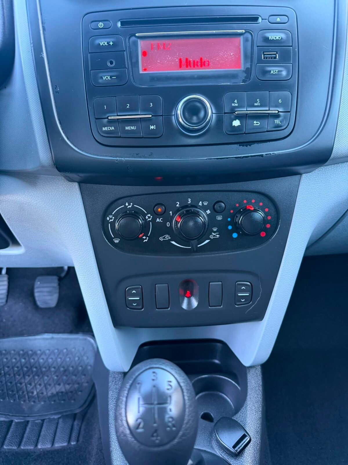 DACIA SANDERO 1.5 DCI