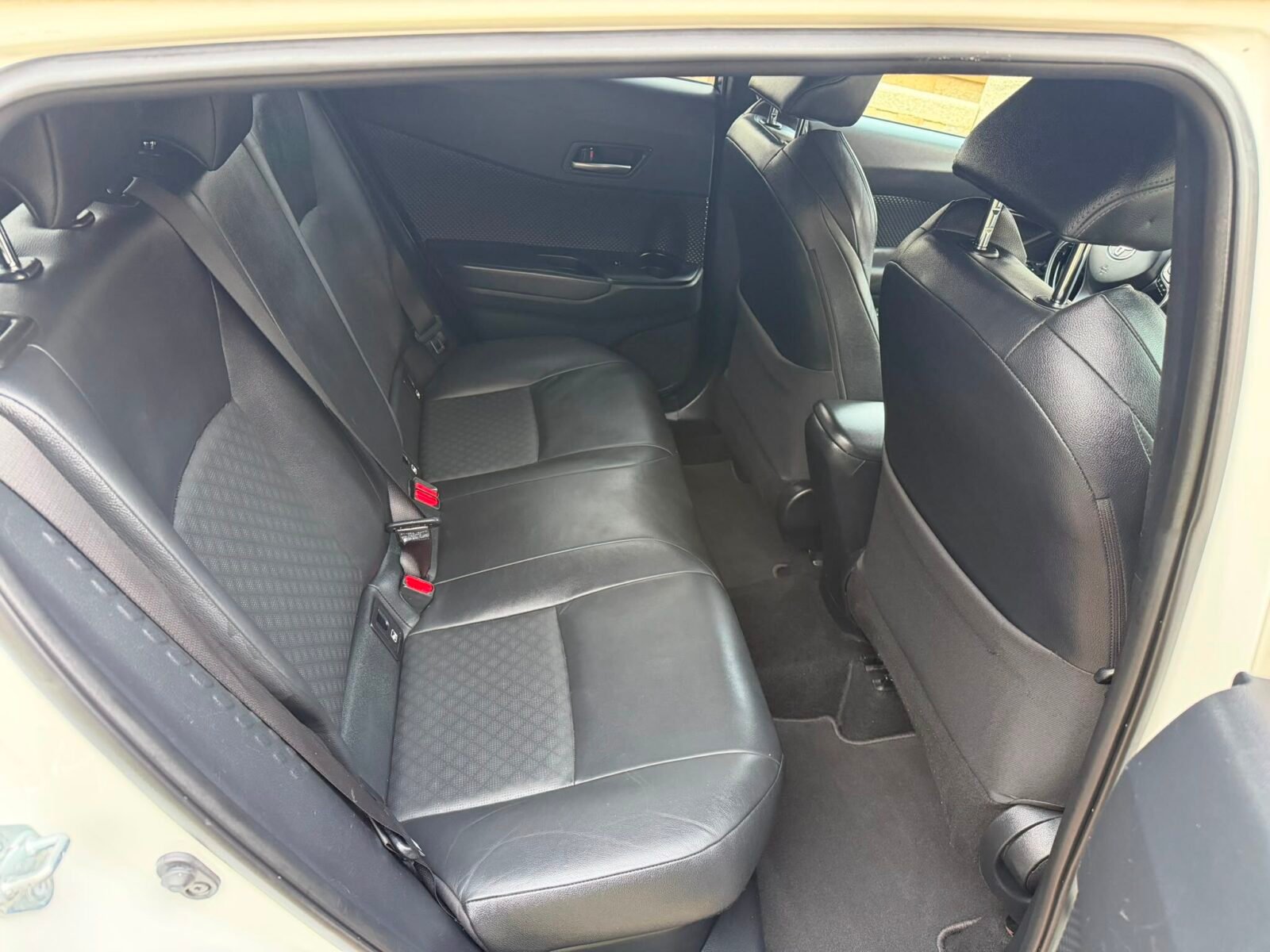 TOYOTA CH-R DINAMIC PLUS