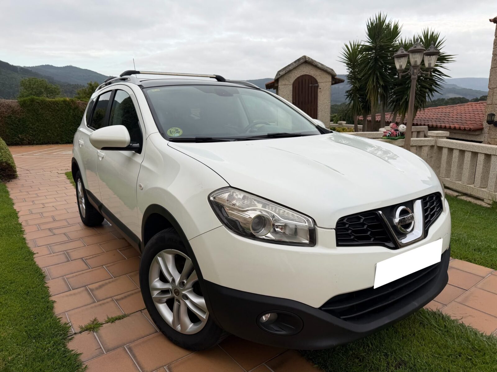 NISSAN QASHAI + 2