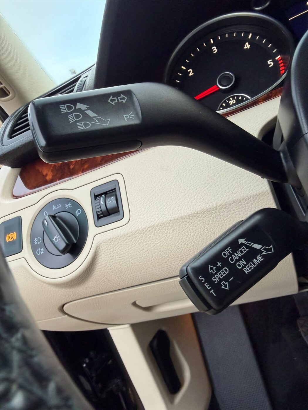 VOLKSWAGEN PASSAT HIGHLINE