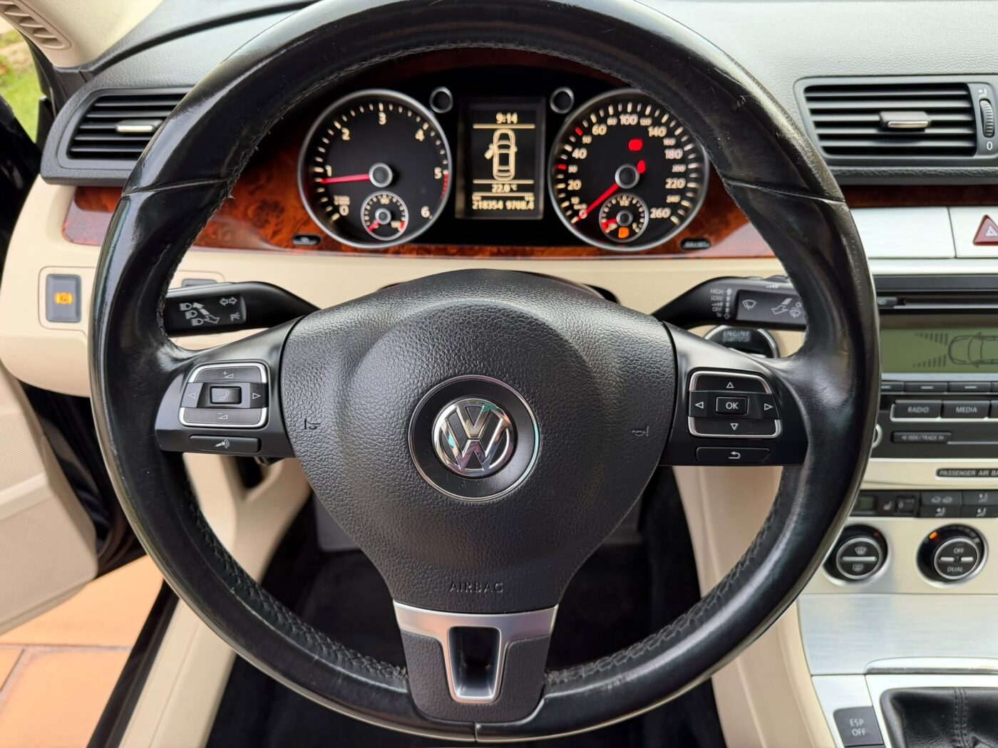VOLKSWAGEN PASSAT HIGHLINE