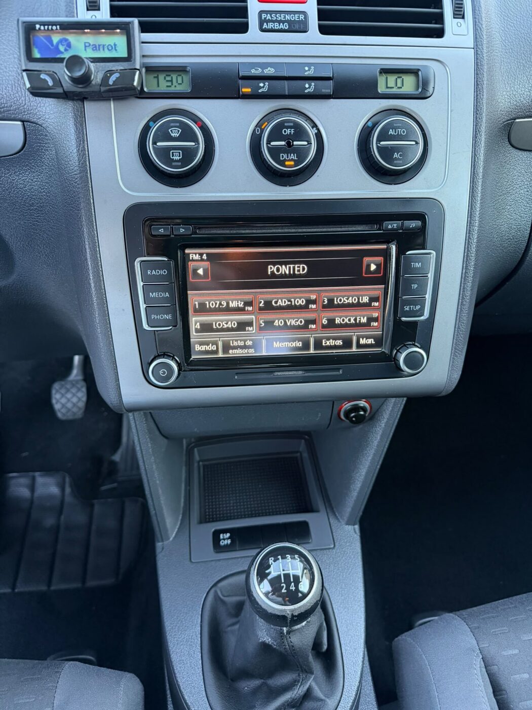 VOLKSWAGEN TOURAN 1.9 TDI 