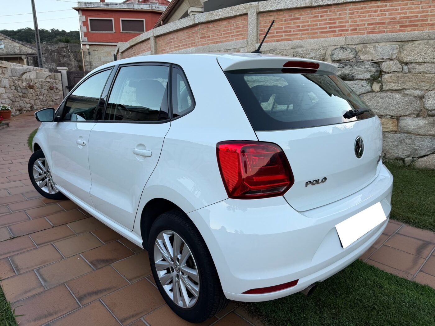 VOLKSWAGEN POLO 1.2 GASOLINA