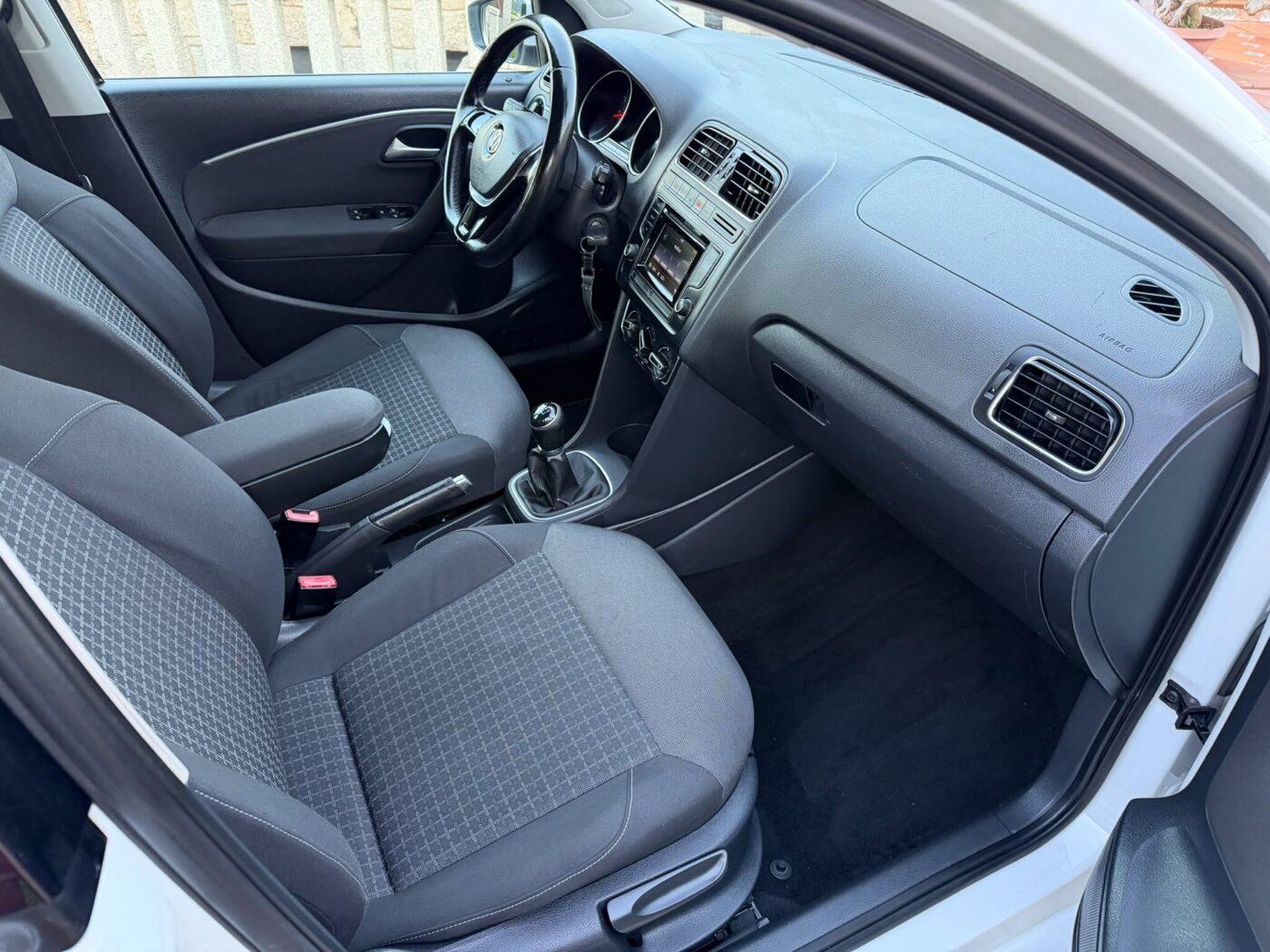 VOLKSWAGEN POLO 1.2 GASOLINA