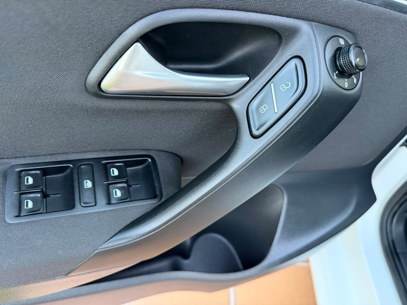 VOLKSWAGEN POLO 1.2 GASOLINA