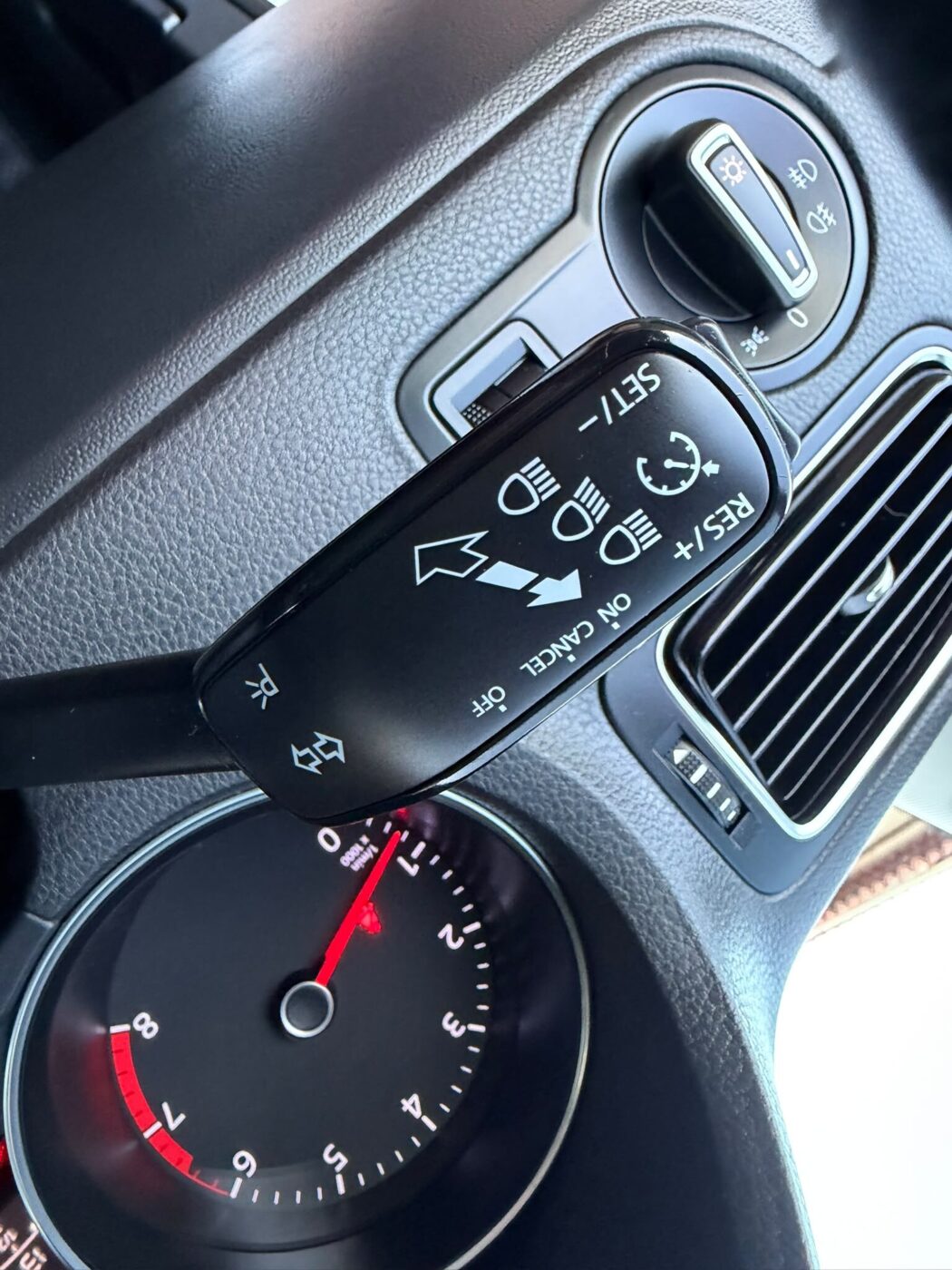 VOLKSWAGEN POLO 1.2 GASOLINA
