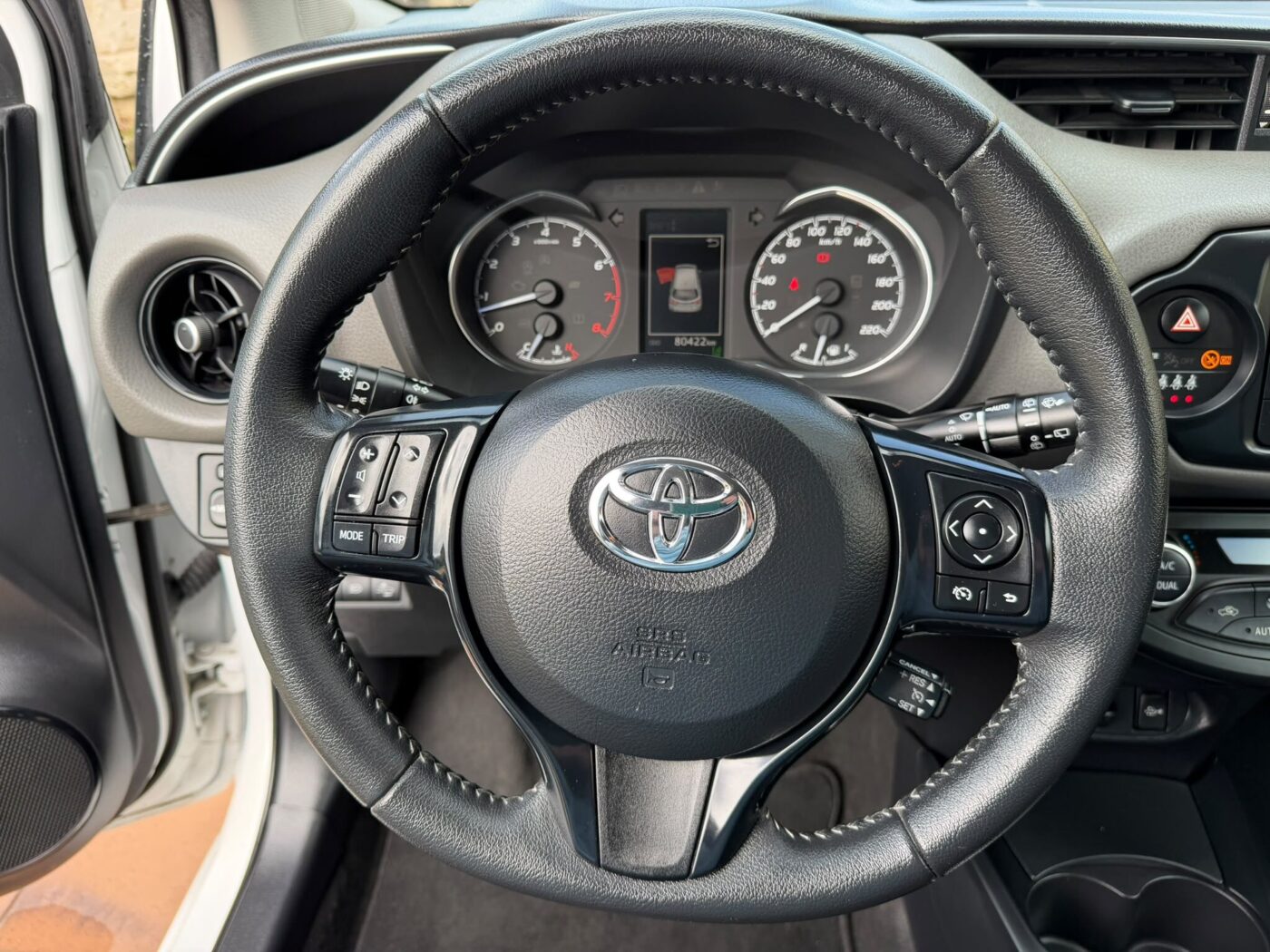 TOYOTA YARIS 1.5 GASOLINA