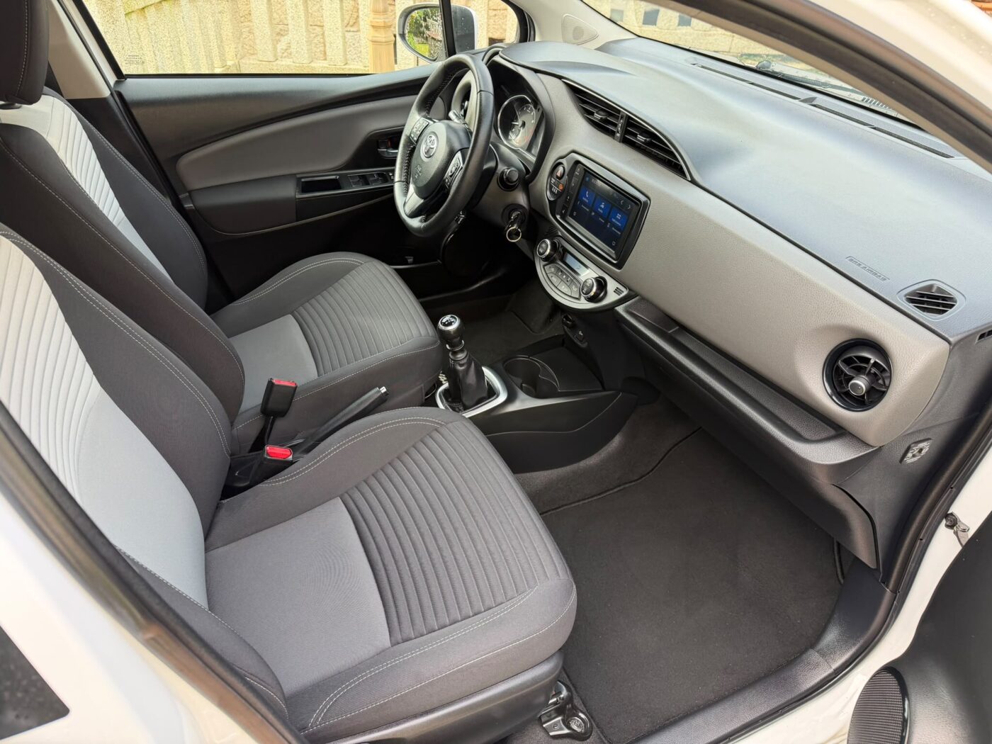 TOYOTA YARIS 1.5 GASOLINA